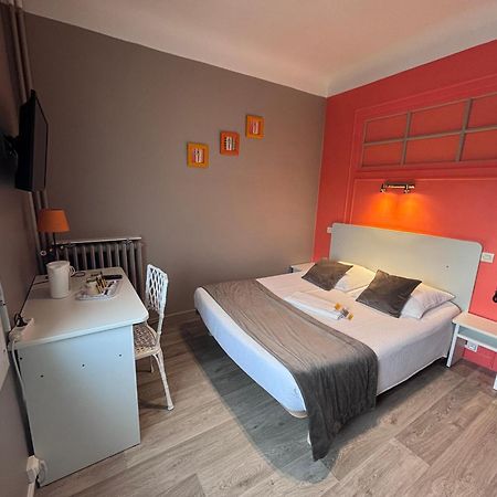 רויאן Crystal Hotel מראה חיצוני תמונה
