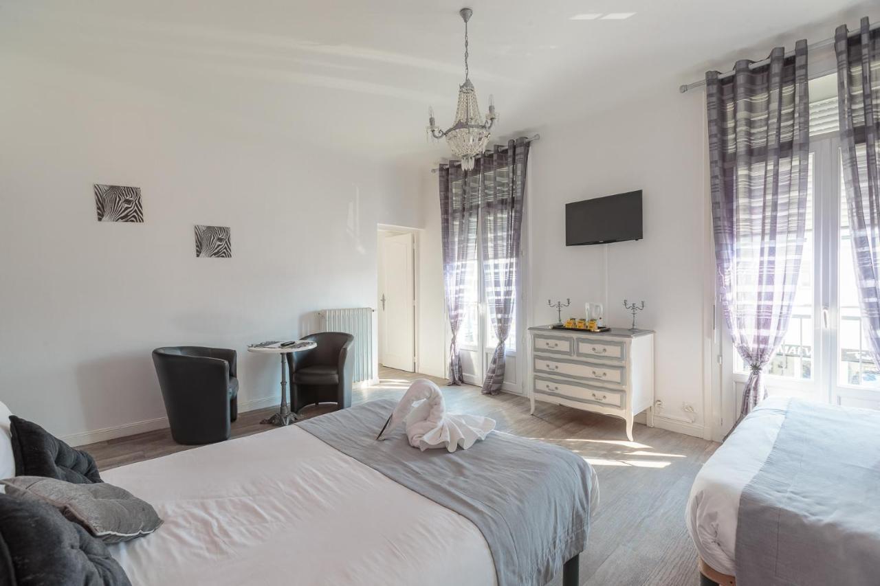 רויאן Crystal Hotel מראה חיצוני תמונה