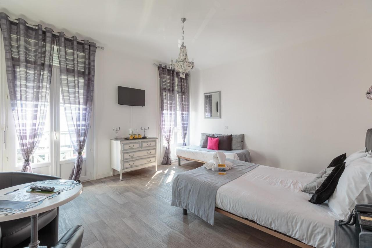 רויאן Crystal Hotel מראה חיצוני תמונה