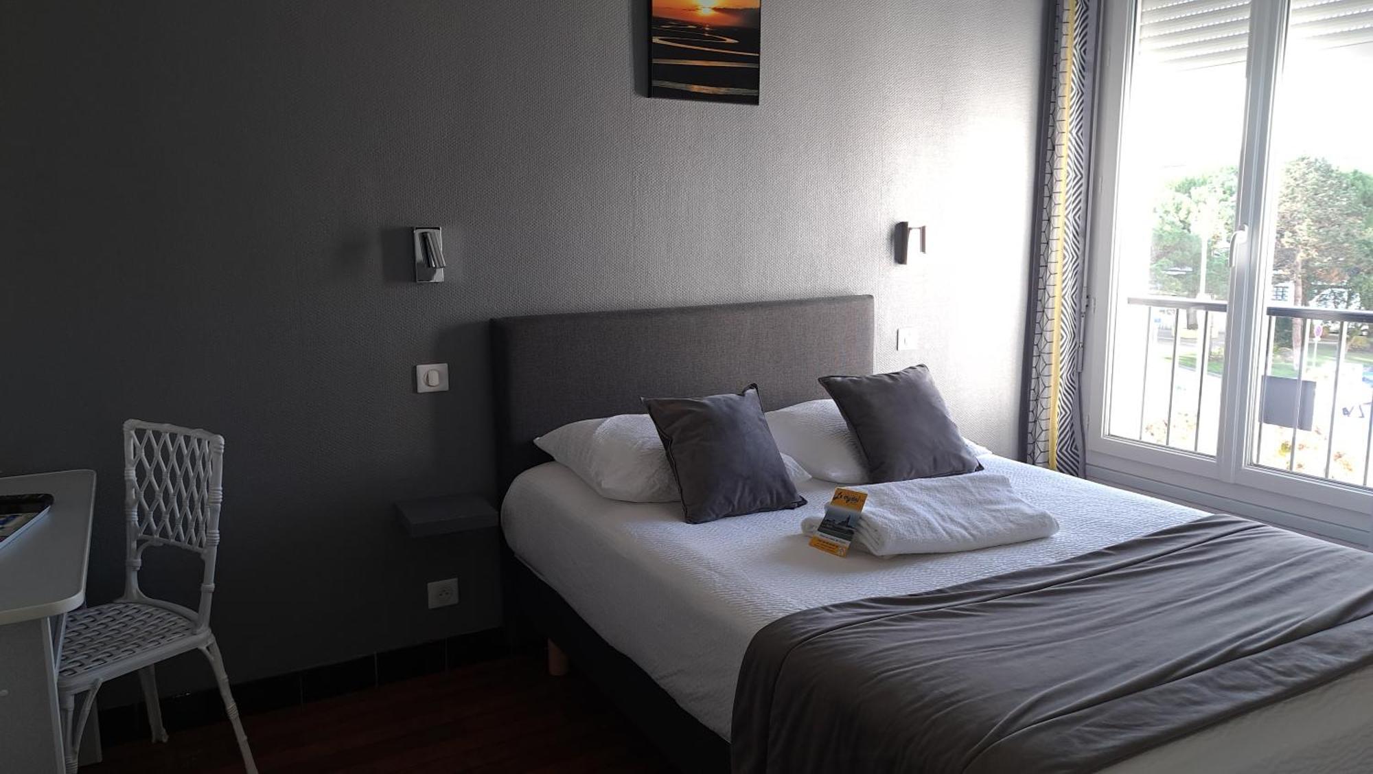 רויאן Crystal Hotel מראה חיצוני תמונה