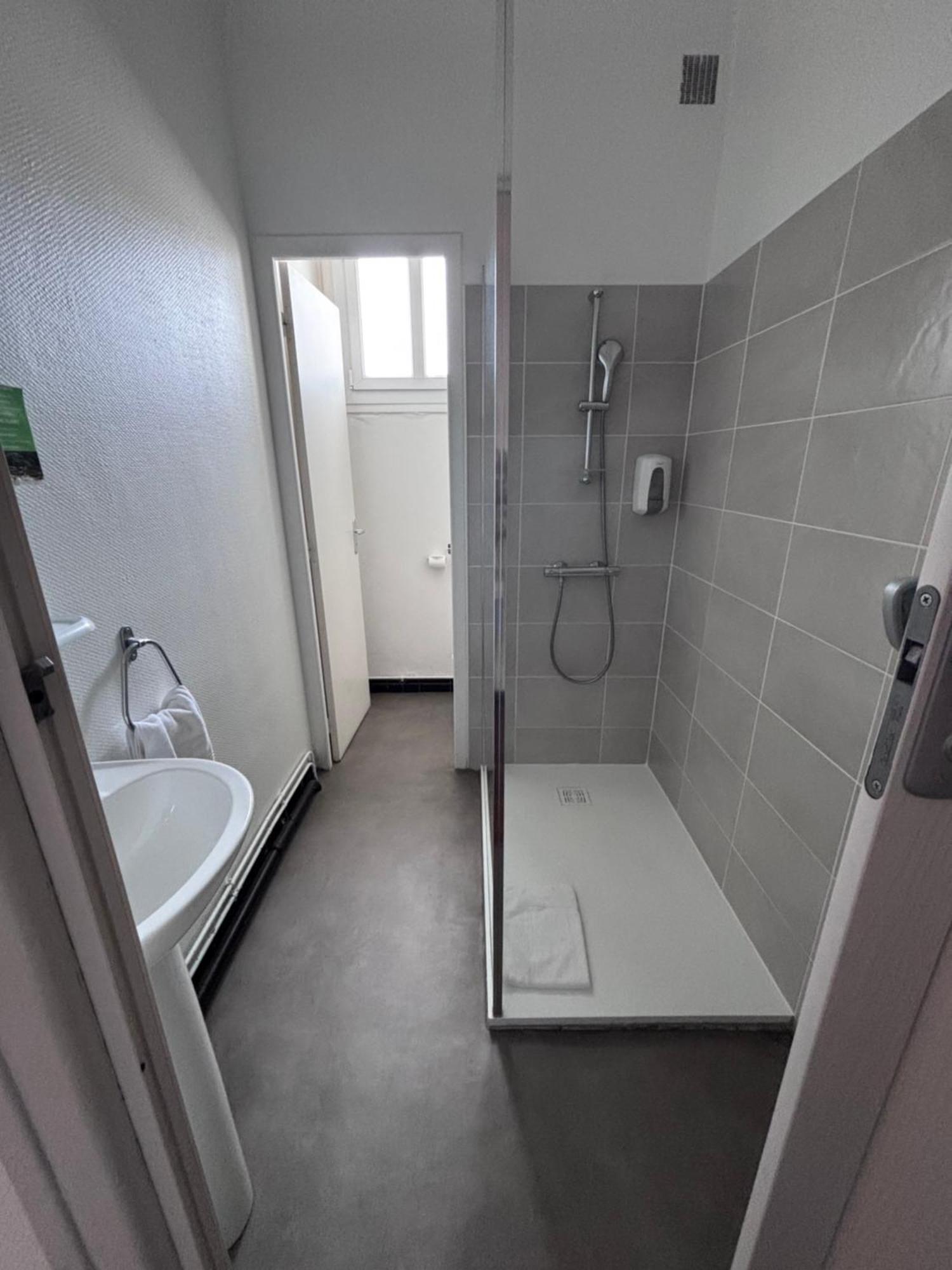 רויאן Crystal Hotel מראה חיצוני תמונה