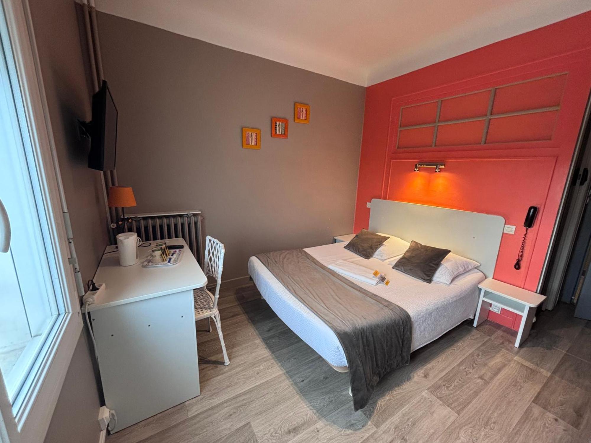 רויאן Crystal Hotel מראה חיצוני תמונה
