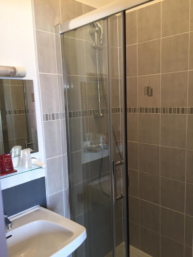 רויאן Crystal Hotel מראה חיצוני תמונה